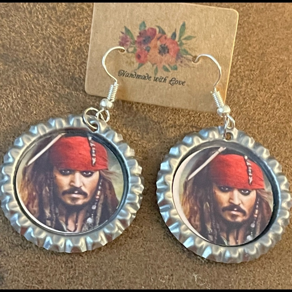 Johnny Depp earrings - Picture 1 of 1